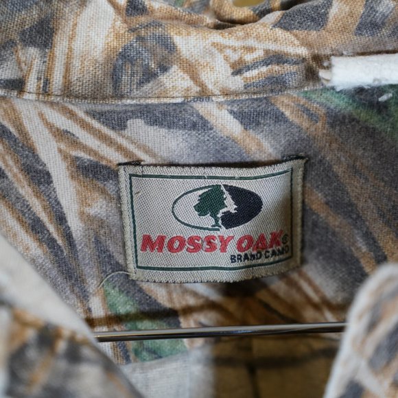 Vintage Mossy Oak Camo Button Up - Picture 2 of 3